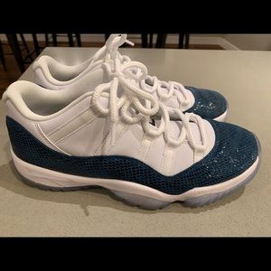 Nike Air Jordan 11 low snake skin
